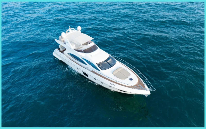 Reference listing photograph: 68ft Aziumt Yacht